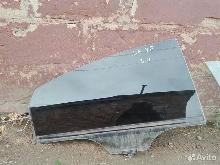 Стекло двери Hyundai Sonata 6 YF 2010
