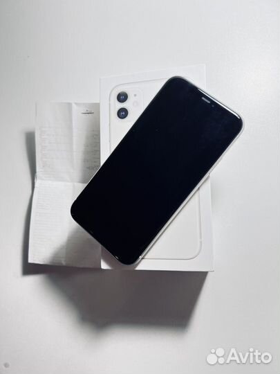 iPhone 11, 64 ГБ