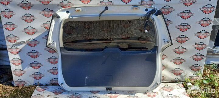 Дверь багажника Toyota Wish ANE10 1azfse 2006