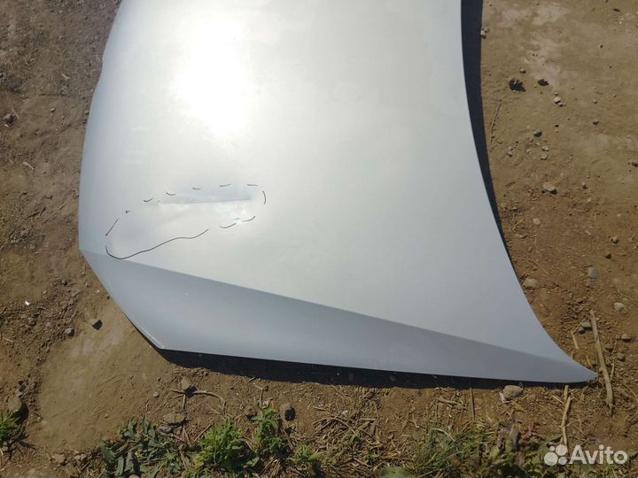 Капот Volkswagen Polo Sedan