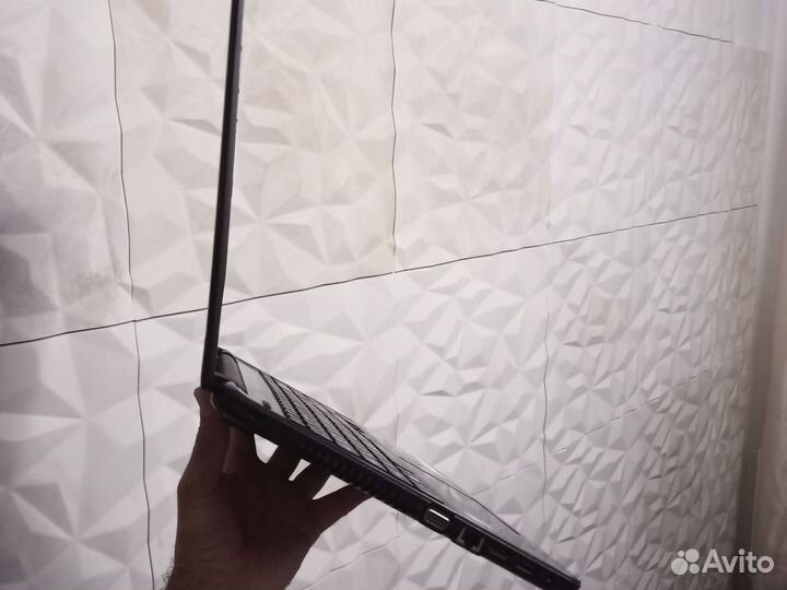 Corei5/озу12гб/SSD/видео(1gb) /отл.состояние