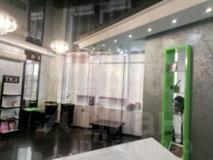 Парикмахерские кресла и маникюрный кабинет