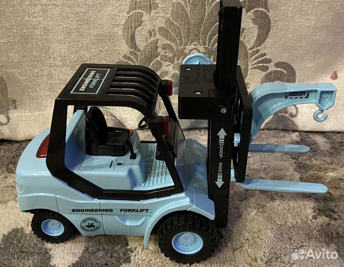 Машинка-каталка