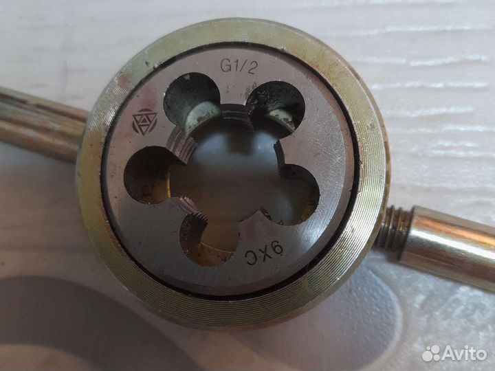 Плашкодержатель м 12 м 20