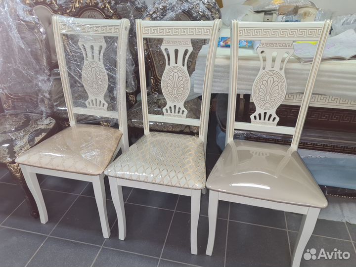 Стул Версаче, Жаккард