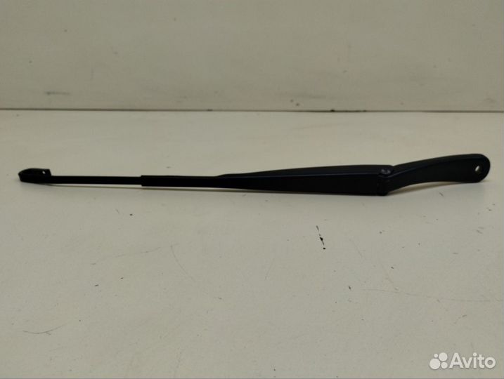 Поводок стеклоочистителя передний левый Nissan Ter