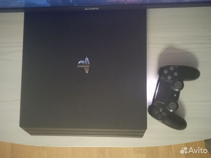 Sony ps4 PRO 1 TB