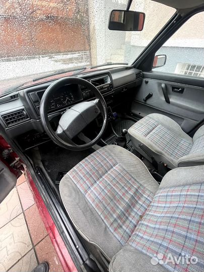 Volkswagen Golf 1.8 МТ, 1989, 350 000 км