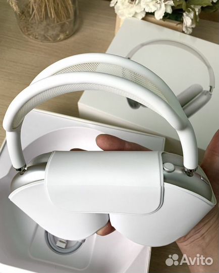 Airpods max premium white