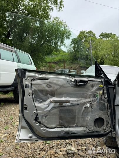 Дврь передняя левая Subaru Forester SG5