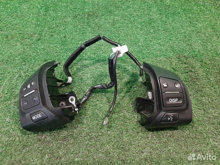 Кнопки мультимедиа на руль Lexus GS 450H 2007