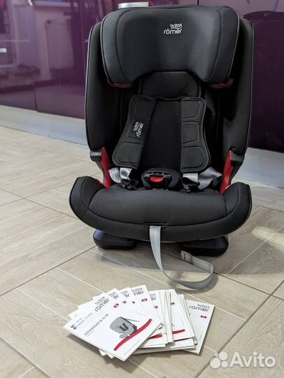 Автокресло britax romer advansafix IV M
