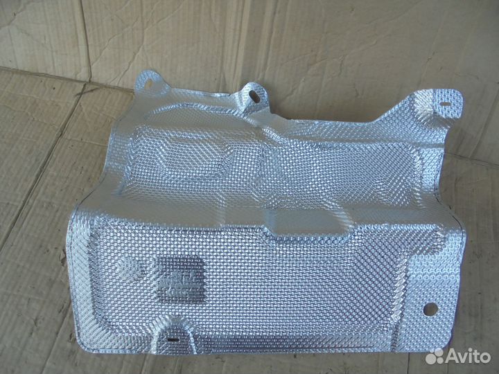 Экран теплозащитный глушителя Audi a6 C8