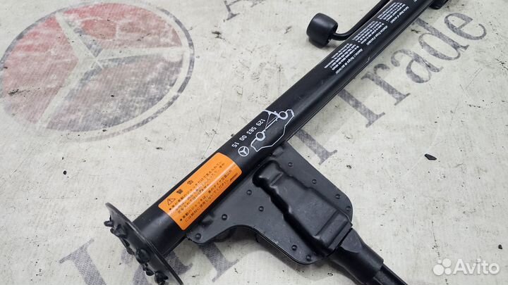 Домкрат Mercedes-Benz SL R230 R129