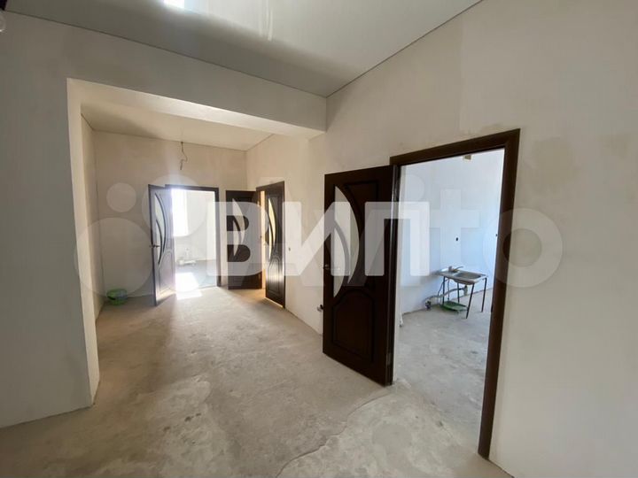 2-к. квартира, 90 м², 5/6 эт.