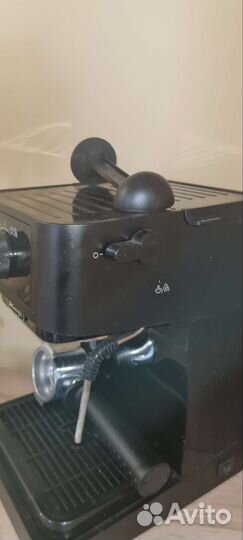 Кофемашина delonghi