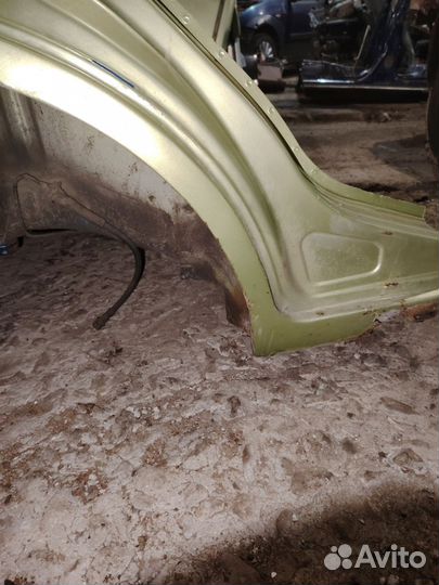 Крыло заднее правое Ford Fiesta Mk5