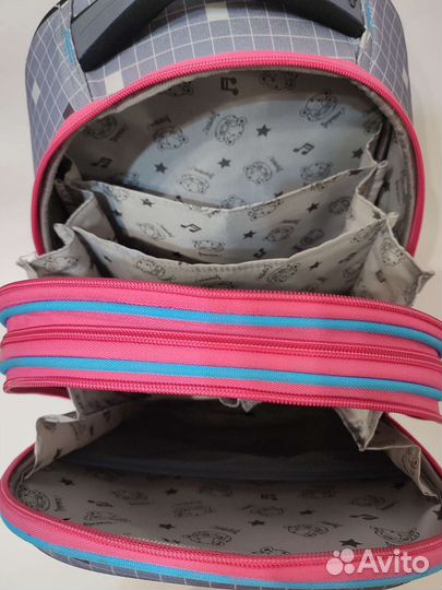 Школьный рюкзак