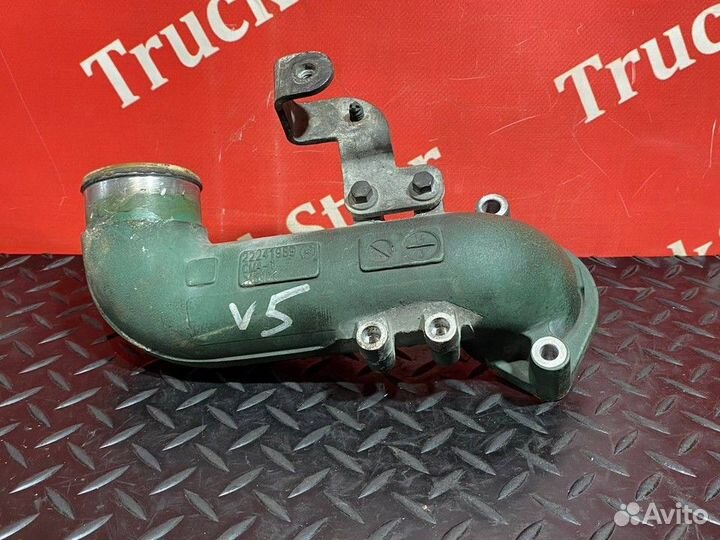 Патрубок системы охлаждения Volvo FH