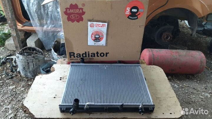 Радиатор suzuki grand vitara XL7 новый