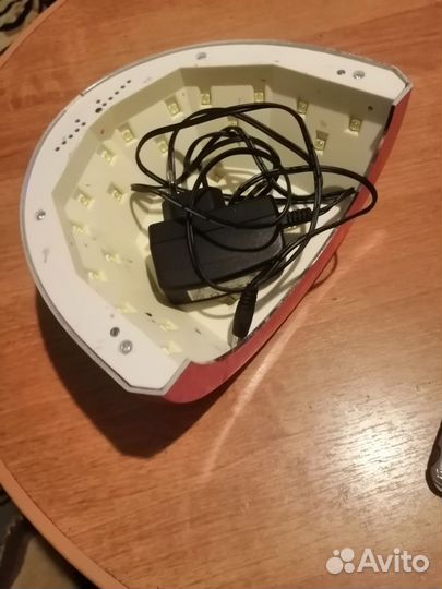 Лампа для ногтей