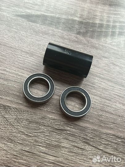 BMX запчасти от каретки (подшипники и спейсер)