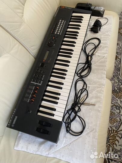 Синтезатор yamaha MX61 BK, педаль, 2 кабеля, чехол