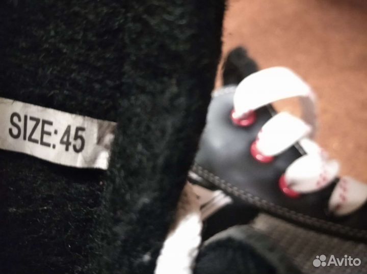 Коньки хоккейные