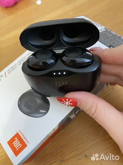 Беспроводные наушники JBL Tune 125 TWS