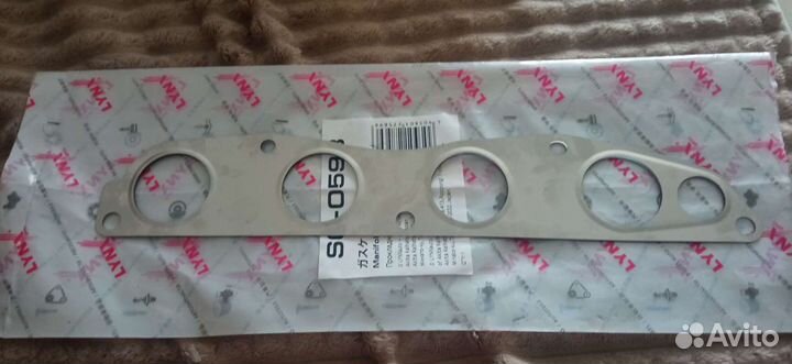 Прокладка выпускного коллектора 1555A555