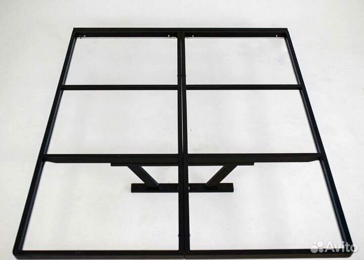 Кровать с парящим эффектом