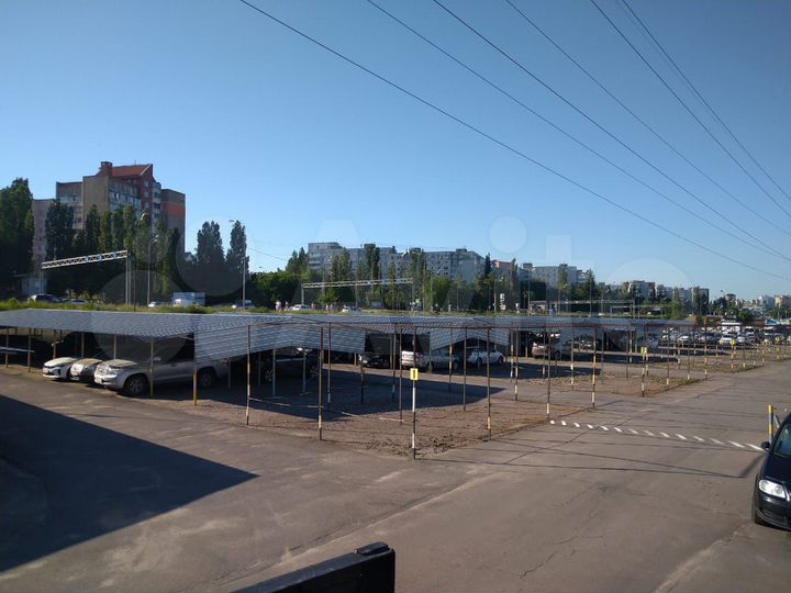 Машиноместо, > 30 м²