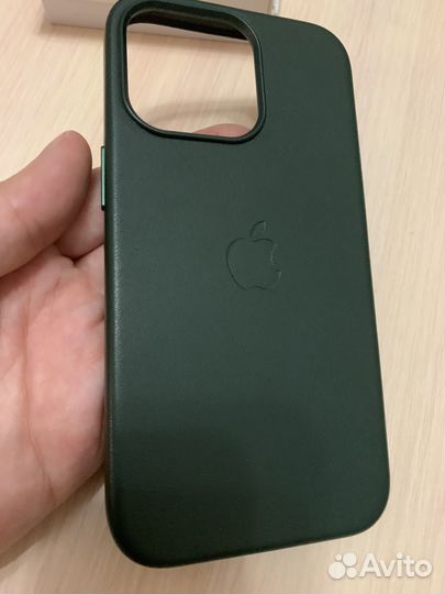 Чехол на iPhone 13 pro