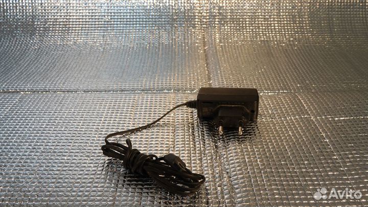 Зарядка Sony Ericson EP310