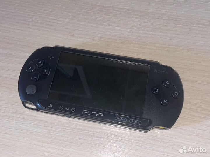 Sony PSP e 1008
