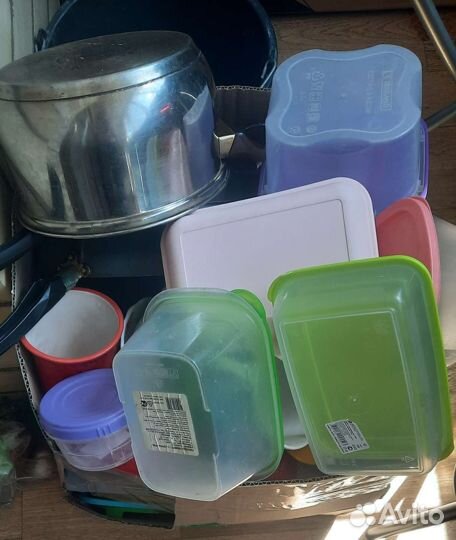 Кухонные принадлежности посуда