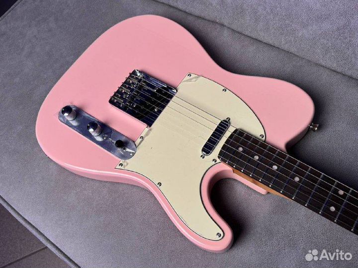 Электрогитара + чехол в подарок