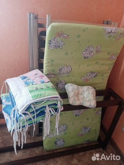 Детская кроватка