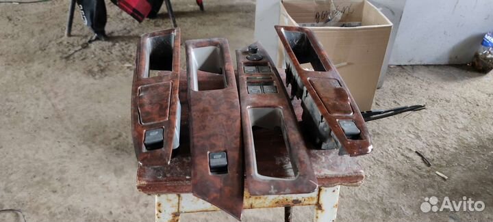 Кнопка стеклоподъемников Ауди A8 d2 Audi A8 d2