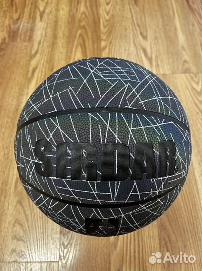 Баскетбольный мяч 