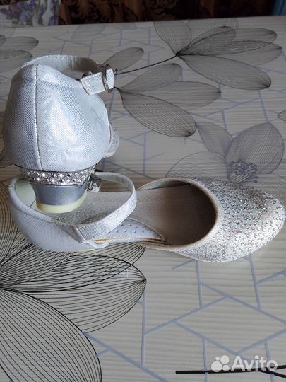 Туфли праздничные для девочки размер 30