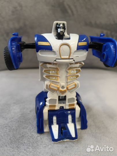 Полицейская машина робот