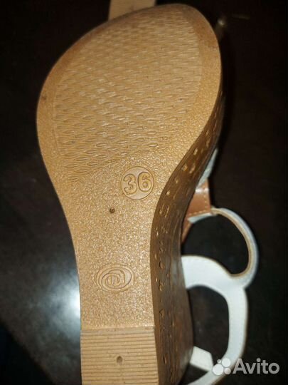 Сабо на платформе