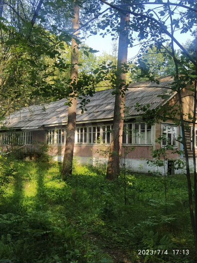 Пионерский лагерь, 2000 м²