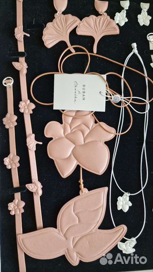 Украшения из кожи