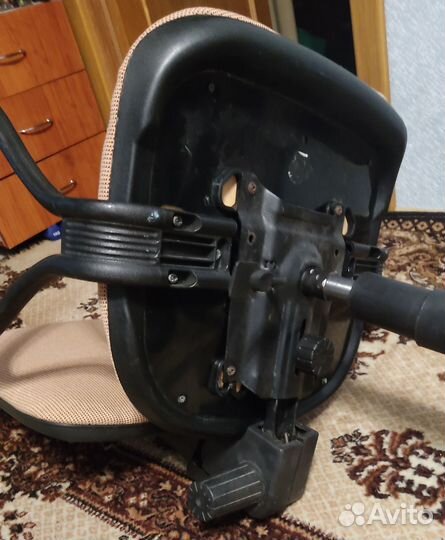 Компьютерное кресло