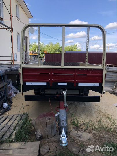 Прицеп легковой категории B с тормозами (Knott)