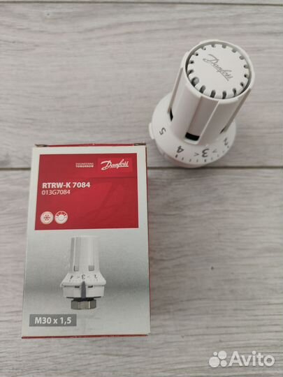 Термоголовка терморегулятор для радиатора