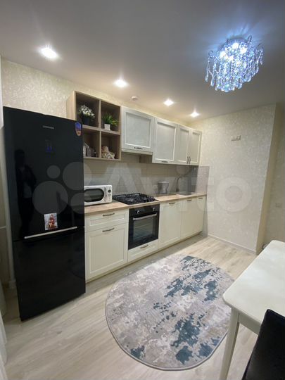 2-к. квартира, 58 м², 2/16 эт.