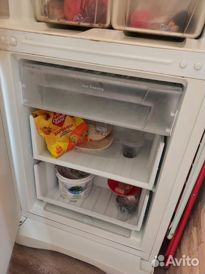 Холодильник Indesit